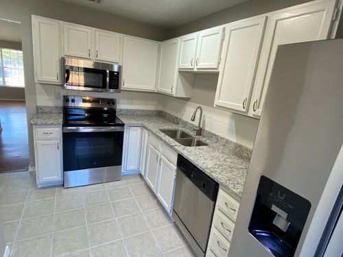 117 Stony Creek Dr, Euless, TX, 76039-3432 | Card Image