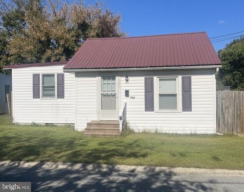 712 6th St, POCOMOKE CITY, MD, 21851-1565 | Card Image