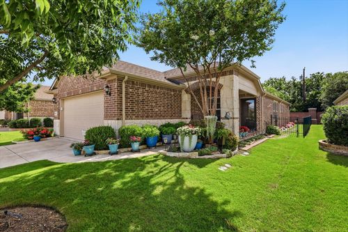 8915 Twin Pines Ln, Frisco, TX, 75036-1411 | Card Image