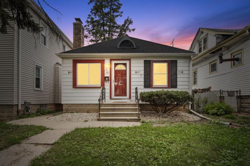 323 S 64th St, Milwaukee, WI, 53214-1706 | Card Image