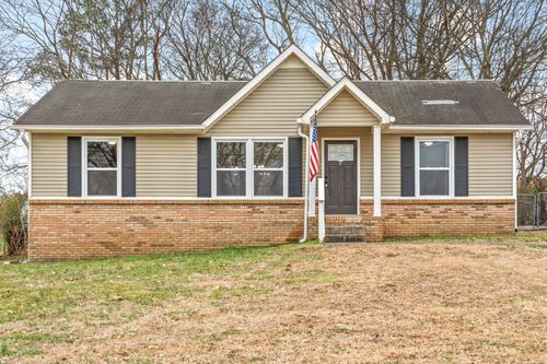 111 E St, Clarksville, TN, 37042-4361 | Card Image