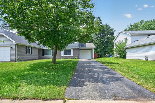 1371 Andover Dr, Aurora, IL, 60504-5986 | Card Image