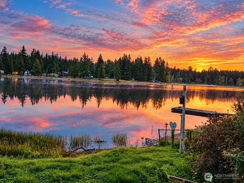 12601 12th Ave Nw, Marysville, WA, 98271-7008 | Card Image