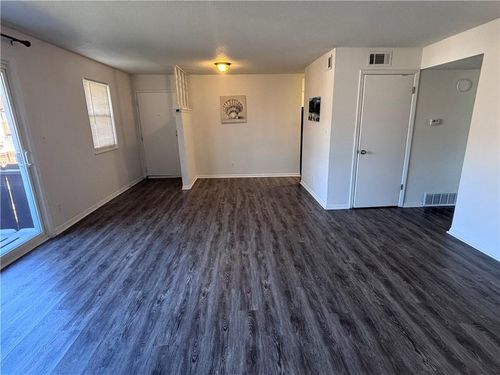 apt-4-6224 Robinson St, Overland Park, KS, 66202-3091 | Card Image