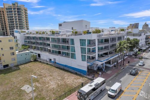 ph18-1437 Collins Ave, Miami Beach, FL, 33139-4103 | Card Image