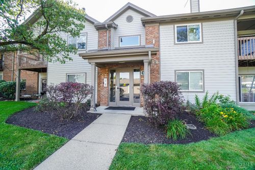8854 Eagleview Dr, West Chester, OH, 45069 | Card Image