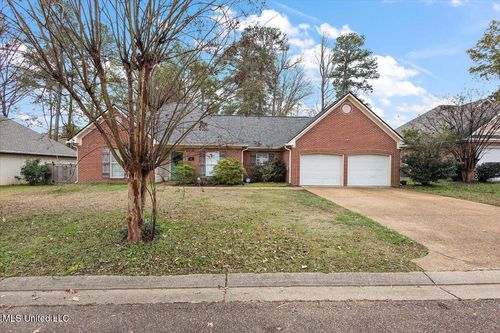 437 Old Town Cir, Brandon, MS, 39042-3628 | Card Image