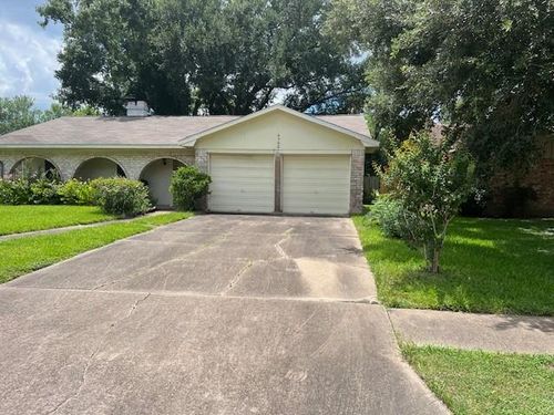 6742 Indian Lake Dr, Missouri City, TX, 77489-2635 | Card Image