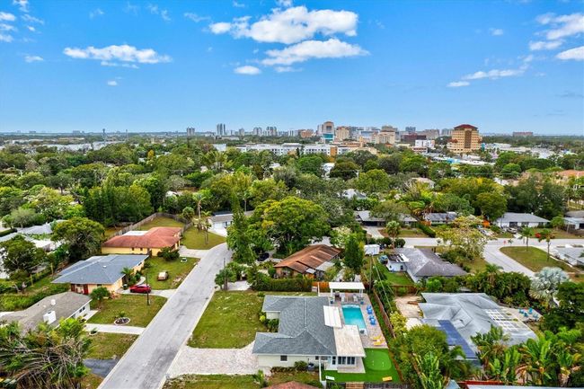 2473 Davis Blvd, House other with 3 bedrooms, 2 bathrooms and null parking in Sarasota FL | Image 69