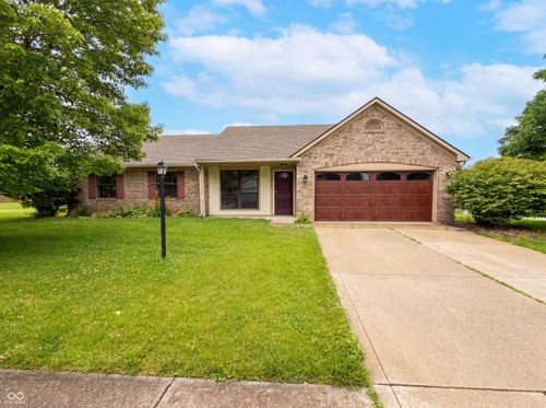 8058 Cherrybark Dr, Indianapolis, IN, 46236-8343 | Card Image