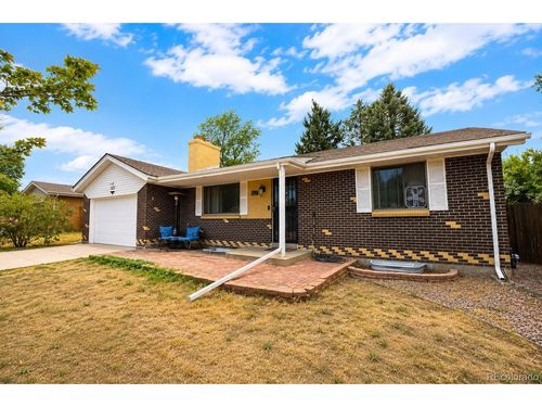 322 S Peoria Cir, Aurora, CO, 80012-2246 | Card Image