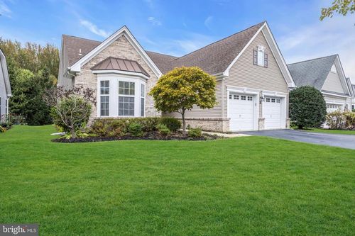 8 Barbados Ct, Hamilton, NJ, 08691-3763 | Card Image