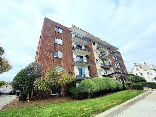 apt-20-80 Main St, Malden, MA, 02148-7663 | Card Image