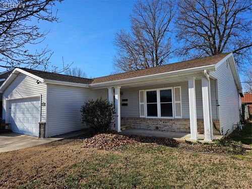 905 N Pine St, Sparta, IL, 62286-1119 | Card Image