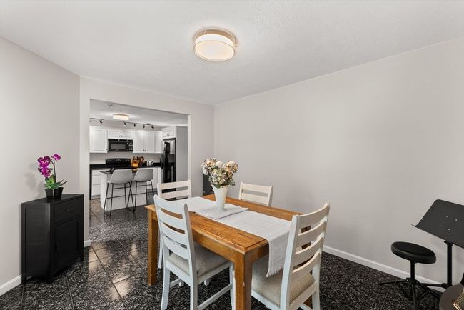 APT-2 - 48 Finch Rd, Condo with 2 bedrooms, 2 bathrooms and 1 parking in Raynham MA | Image 5