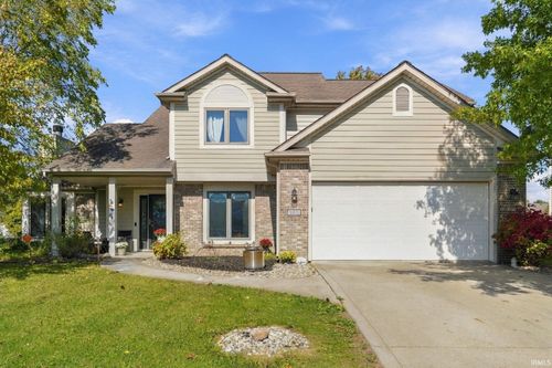 920 Windsor Lake Dr, Fort Wayne, IN, 46845-2045 | Card Image