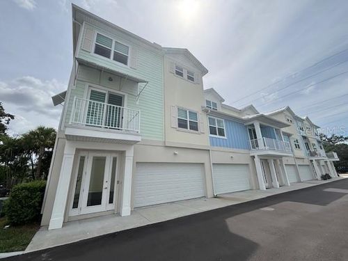 821 Oakbend Dr, Palm Harbor, FL, 34683 | Card Image