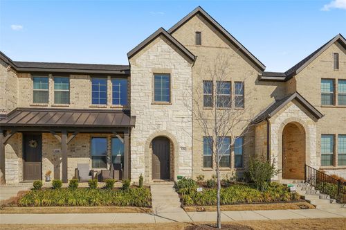 320 Parkside Dr, Argyle, TX, 76226-4142 | Card Image