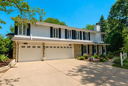 16420 Tia Court, Brookfield, WI, 53005 | Card Image
