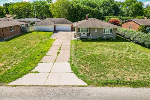 6616 Riall St, Niagara Falls, ON, L2J1Z6 | Card Image
