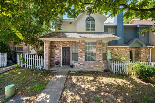 3931 Pickett Pl, Garland, TX, 75044-6456 | Card Image