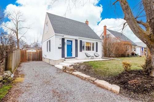 12 Princess St, St Catharines, ON, L2P2P9 | Card Image