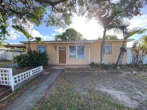 4625 Sw 32nd Dr, West Park, FL, 33023-5574 | Card Image