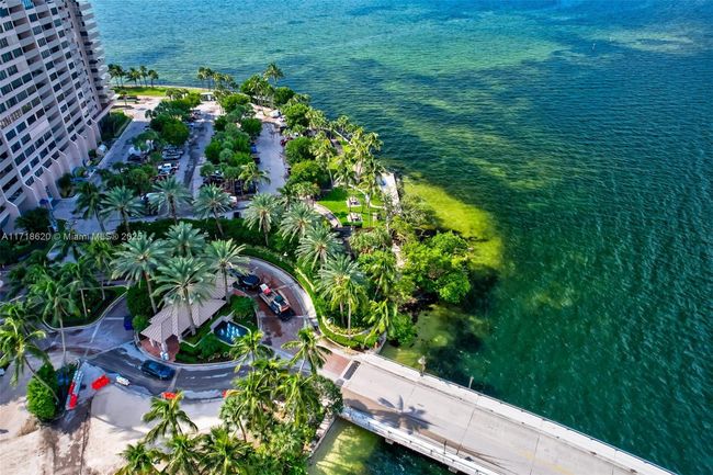 C308 - 3 Grove Isle Dr, Condo with 2 bedrooms, 2 bathrooms and null parking in Coconut Grove FL | Image 18