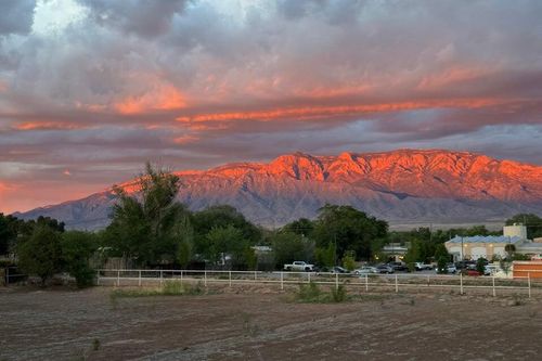 390 Pueblito Ln, Corrales, NM, 87048-7017 | Card Image