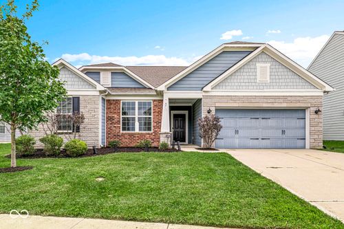 5719 Gateway East Dr, Whitestown, IN, 46075-4494 | Card Image