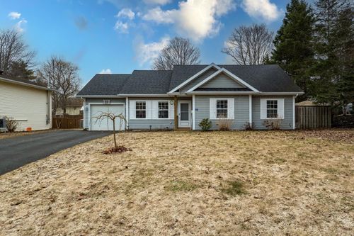 25 Churchill Ave, Kentville, NS, B4N2H8 | Card Image