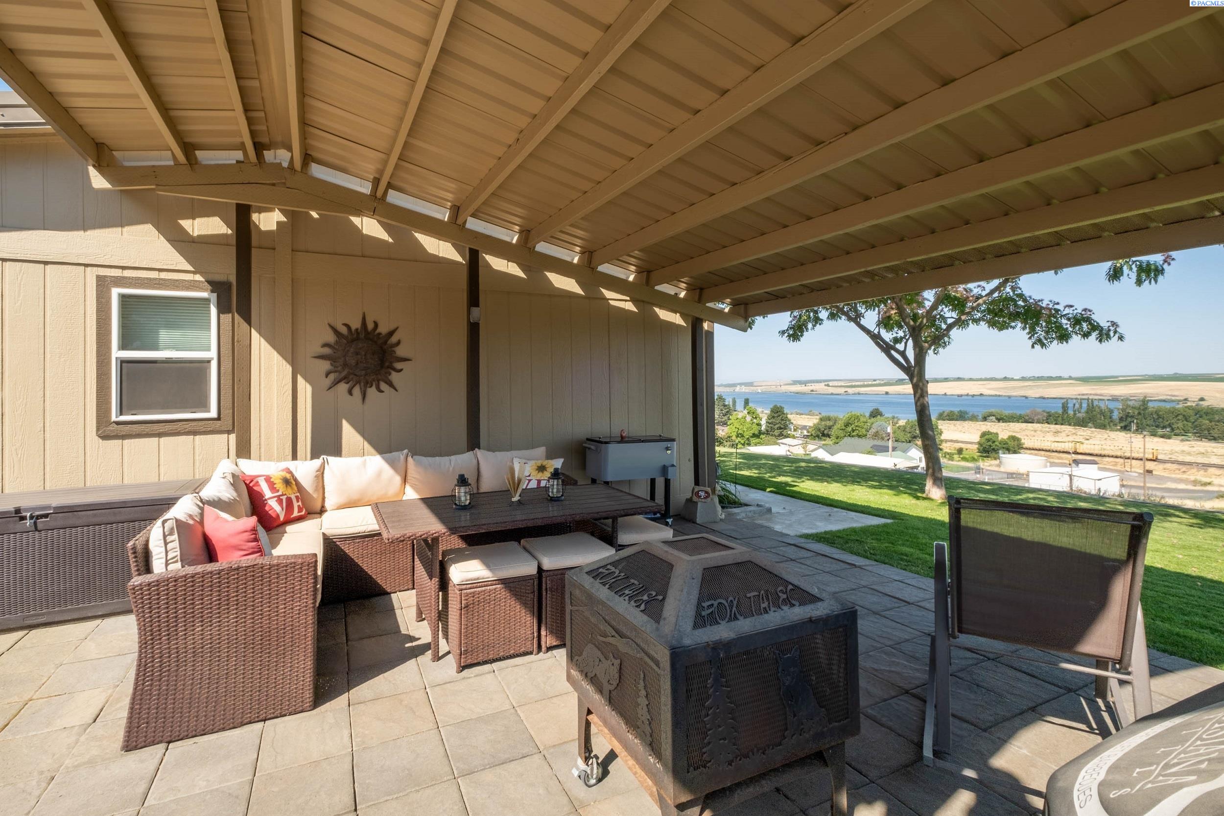 Harbor Blvd, Burbank, WA 99323