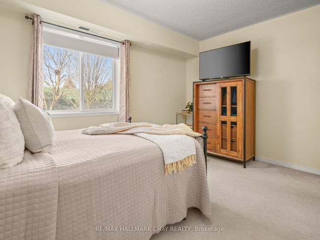 202 - 247 King St N, Condo with 3 bedrooms, 1 bathrooms and 1 parking in New Tecumseth ON | Image 23
