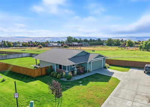 1102 E Twilight Ln, Ellensburg, WA, 98926-4600 | Card Image