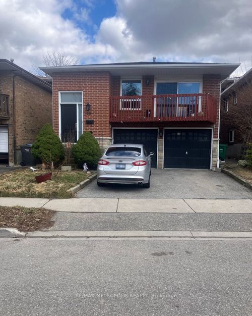 36 Tanager Sq, Brampton, ON, L6Z1X2 | Card Image
