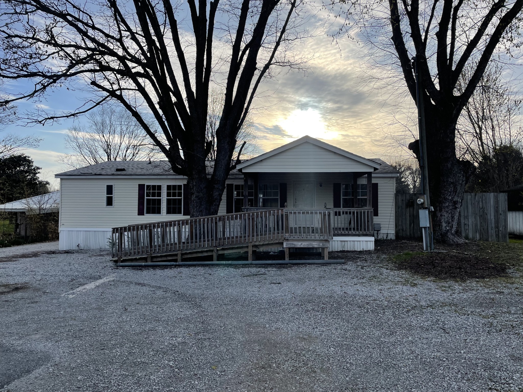 2262 Woodbury Hwy, For Sale in Manchester Zoocasa