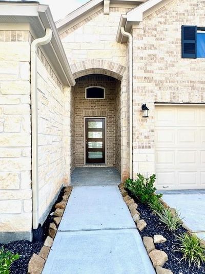 1001 Comal Trail, House other with 4 bedrooms, 3 bathrooms and null parking in Dayton TX | Image 3