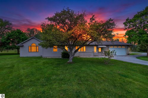 4506 M 18, Beaverton, MI, 48612-8197 | Card Image