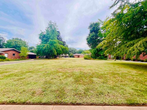 4305 Haverhill Rd, Memphis, TN, 38111-8135 | Card Image