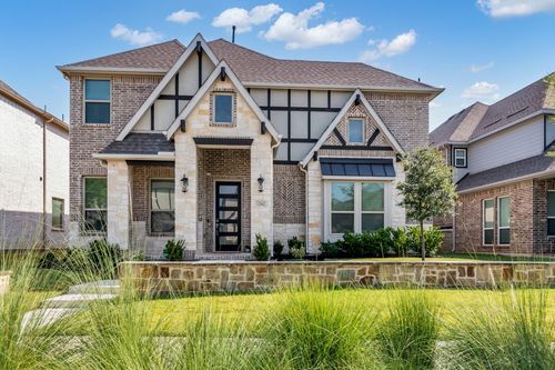 12662 Royal Oaks Ln, Farmers Branch, TX, 75234-4800 | Card Image