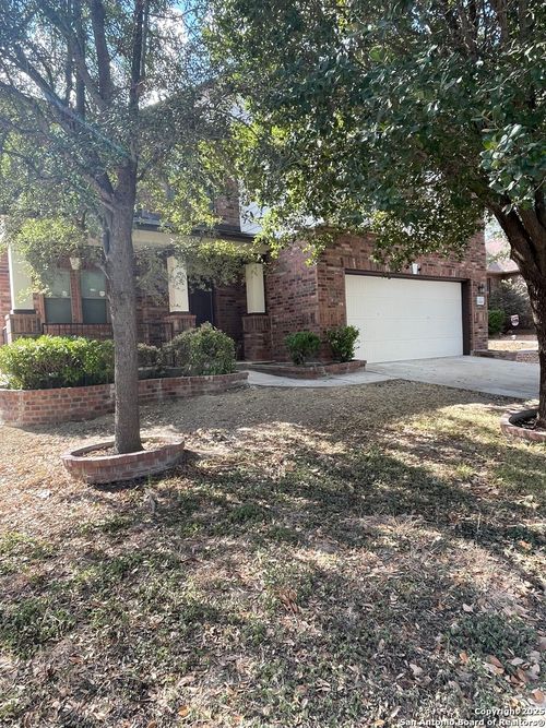 11111 Denae Dr, Live Oak, TX, 78233-5488 | Card Image