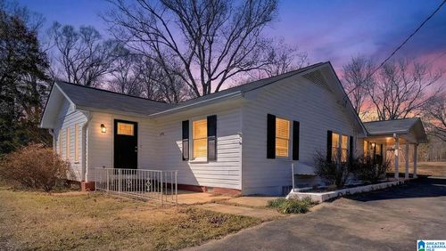 295 Oxford St, Heflin, AL, 36264-1123 | Card Image