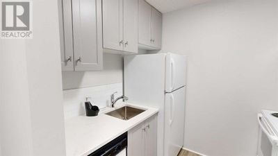 420 Columbia Blvd W, Condo with 3 bedrooms, 1 bathrooms and 1 parking in Lethbridge AB | Image 3