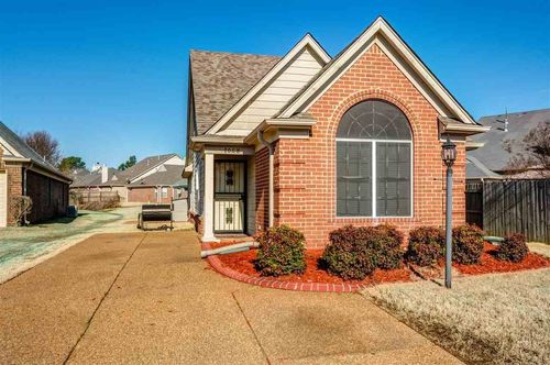 7068 Millers Glen Way, Memphis, TN, 38125-4183 | Card Image