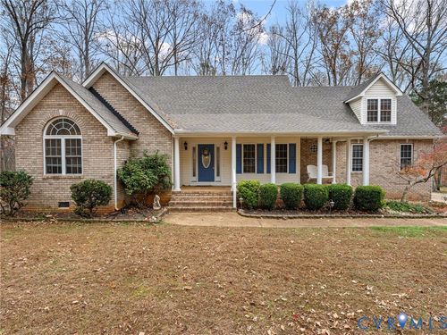 10525 Dutchess Ln, Amelia Court House, VA, 23002-3852 | Card Image