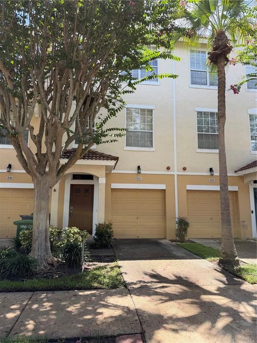 3146 Bayshore Oaks Dr, TAMPA, FL, 33611-4472 | Card Image