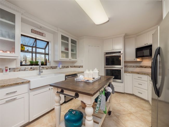557 Riddle Rd, House other with 7 bedrooms, 4 bathrooms and null parking in Cedar Creek TX | Image 40