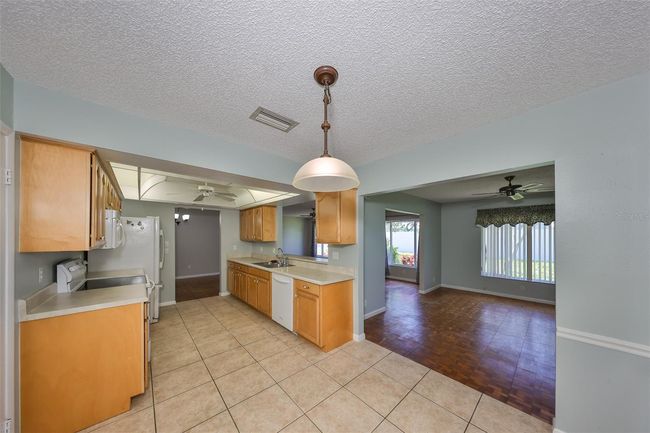 3928 90 Th Ter N, House other with 2 bedrooms, 2 bathrooms and null parking in PINELLAS PARK FL | Image 11
