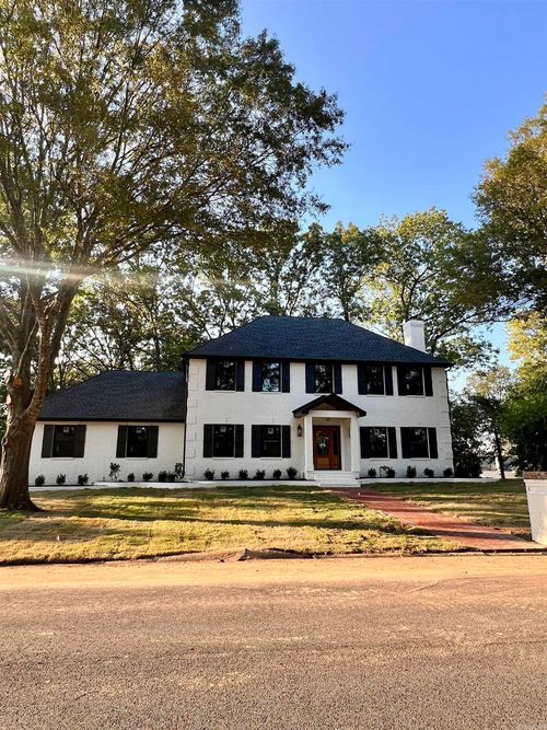 302 River Oaks Blvd, Searcy, AR, 72143-4522 | Card Image