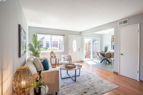 apt-2-325 San Miguel Ct, Milpitas, CA, 95035-8608 | Card Image